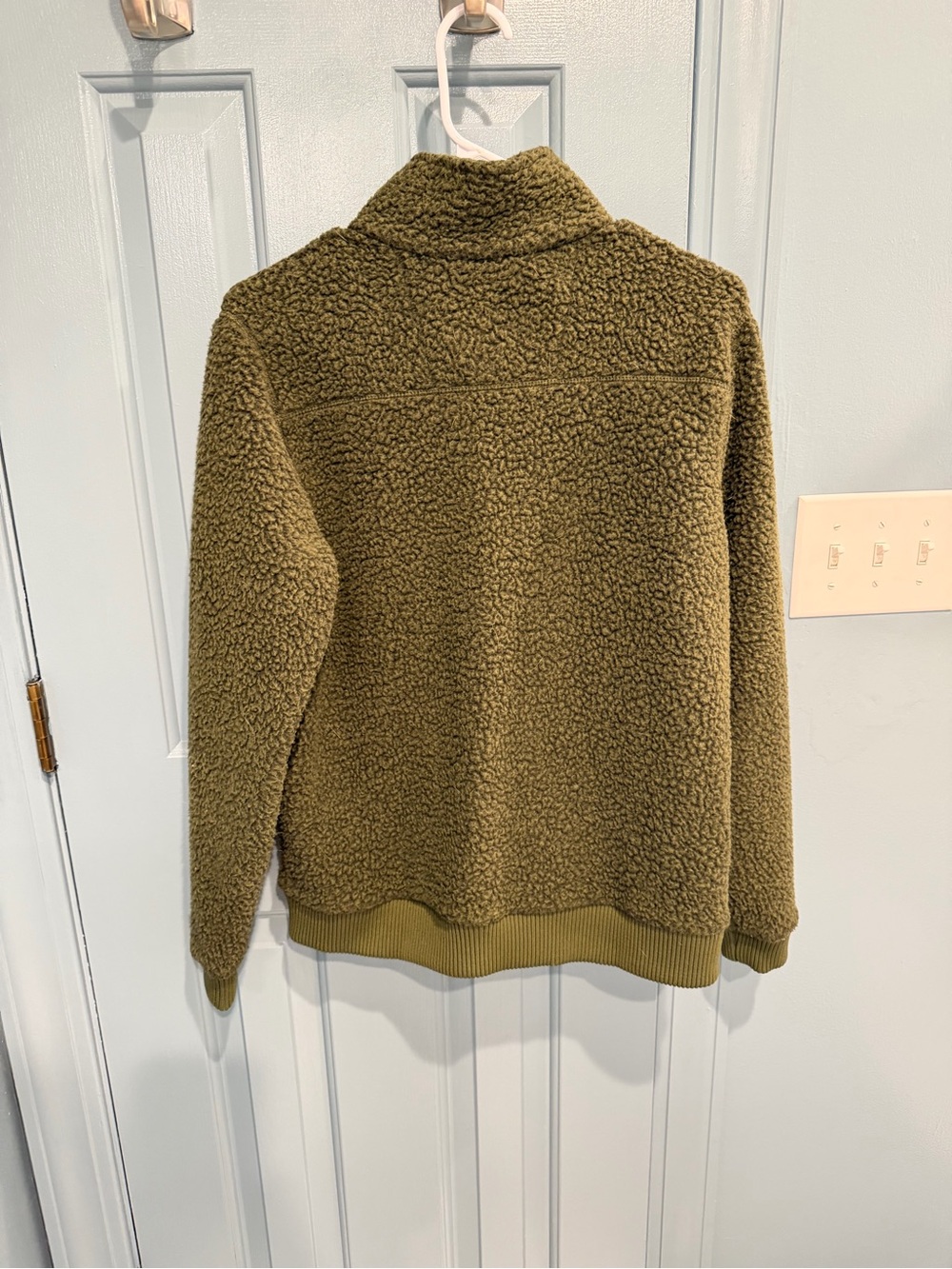Carhartt Olive Green Relaxed Fit Sherpa Jacket with Logo Patch - Picture 2 of 3